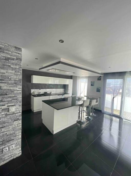 Grand Appartement Avec Vue Magnifique - Vercors - Une Experience Unique - Wifi Gratuit Grenoble Dış mekan fotoğraf