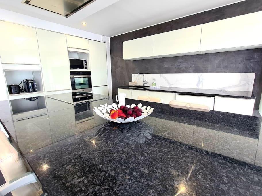 Grand Appartement Avec Vue Magnifique - Vercors - Une Experience Unique - Wifi Gratuit Grenoble Dış mekan fotoğraf